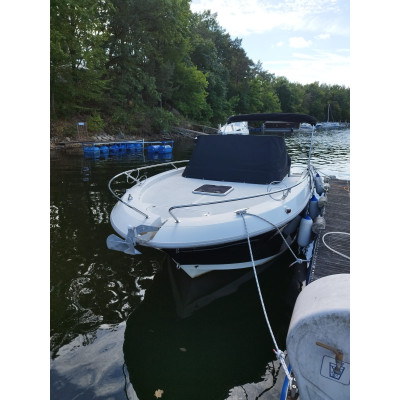 Sun Cruiser 655 (2017) s motorem Suzuki DF 200 Ap (2018) a přívěsem