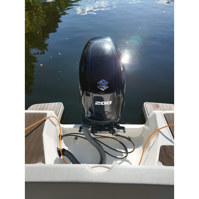 Sun Cruiser 655 (2017) s motorem Suzuki DF 200 Ap (2018) a přívěsem