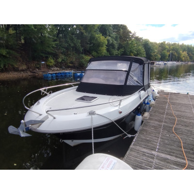 Sun Cruiser 655 (2017) s motorem Suzuki DF 200 Ap (2018) a přívěsem