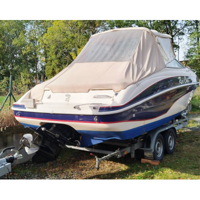 Loď Rinker 232 CC Captiva + motor Mercruiser + přívěs