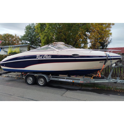 Loď Rinker 232 CC Captiva + motor Mercruiser + přívěs