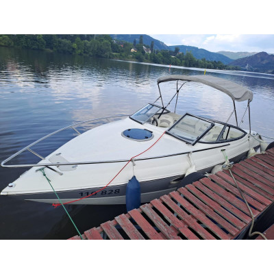 Loď Stingray 225 CR + motor Volvo Penta 4.3 MPI + přívěs